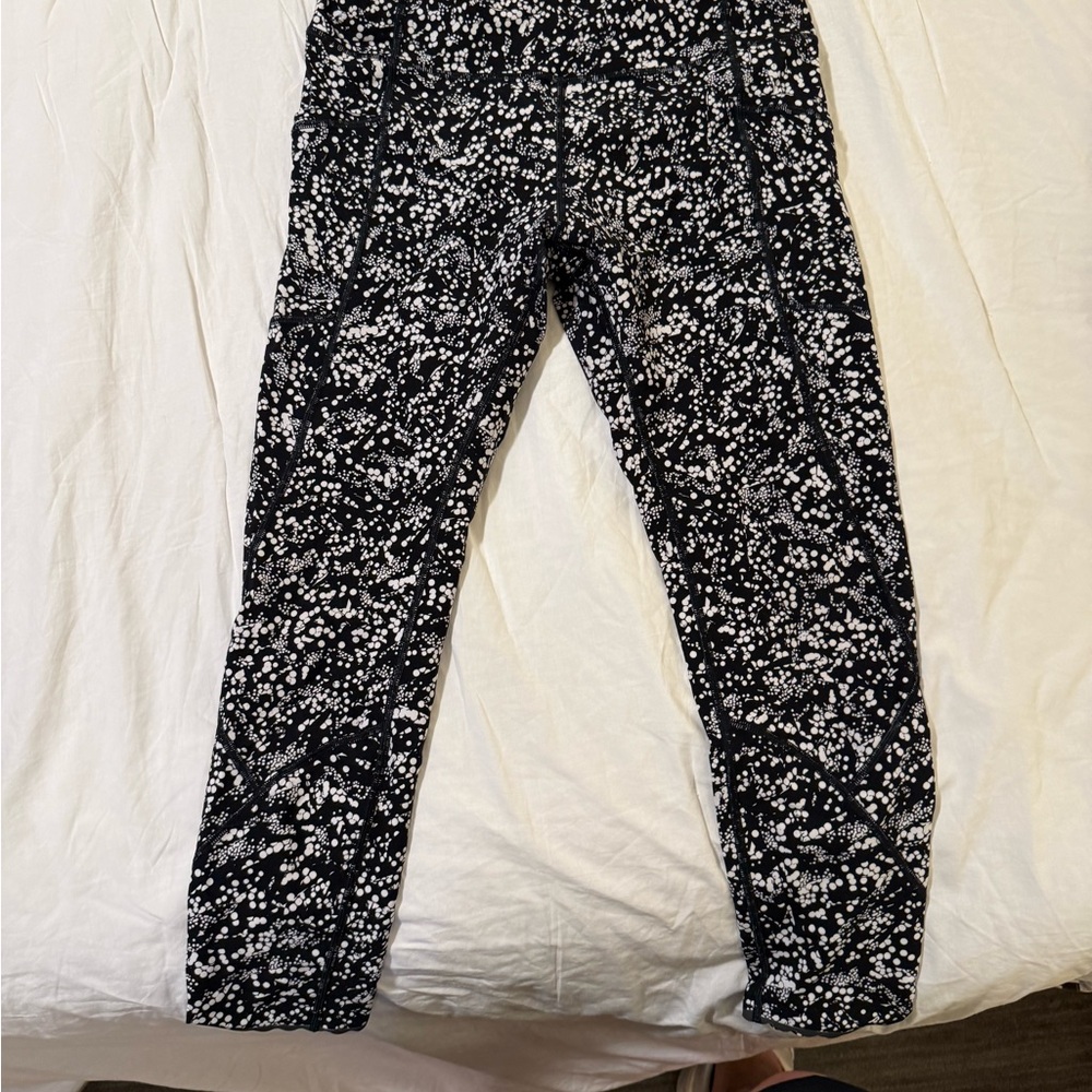 Lululemon Athletica Black and White Leggings